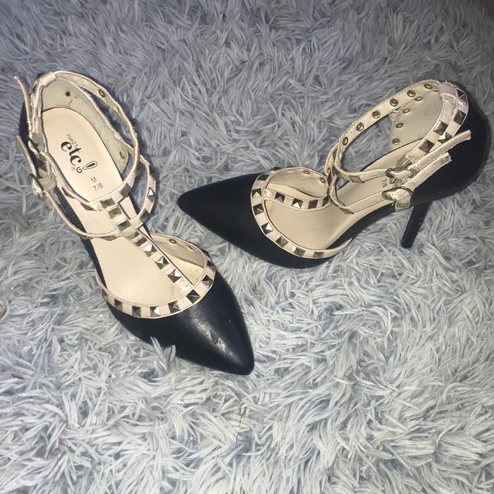 Rue21 2 inch light brown and black heels size 7/8